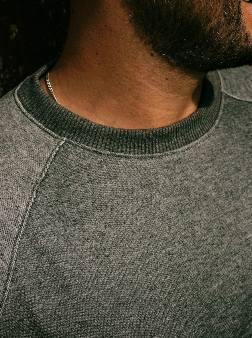 Ñaño Crewneck in Carbon