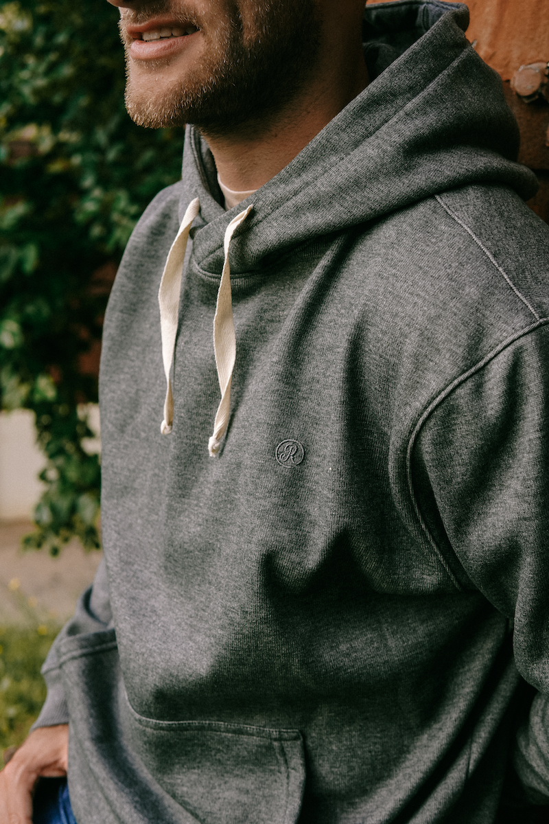 Ñaño Hoodie in Charcoal