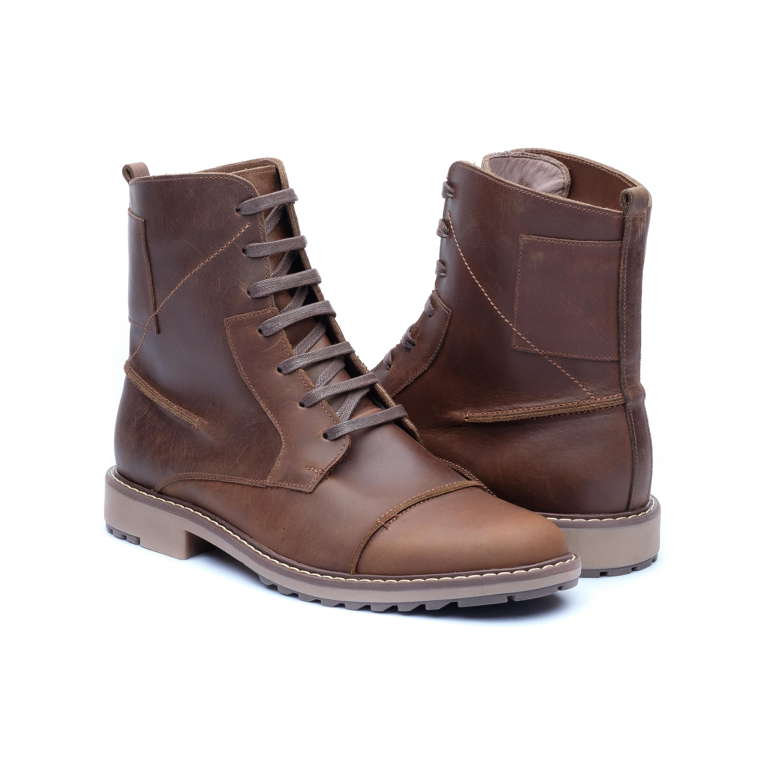 Orense Boots in Brown