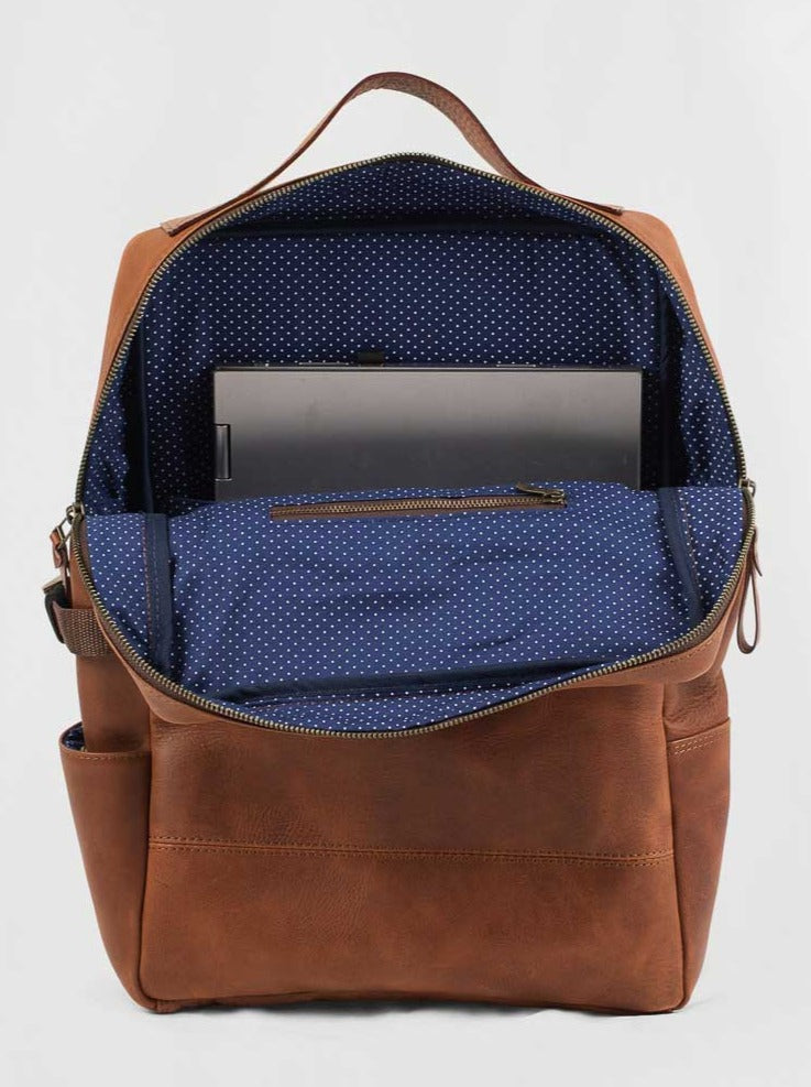 Apu Leather Backpack in Cognac