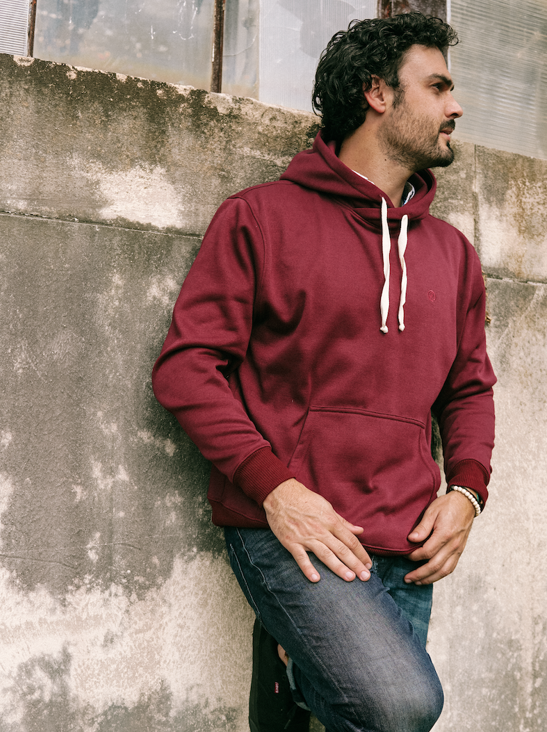 Ñaño Hoodie in Wine
