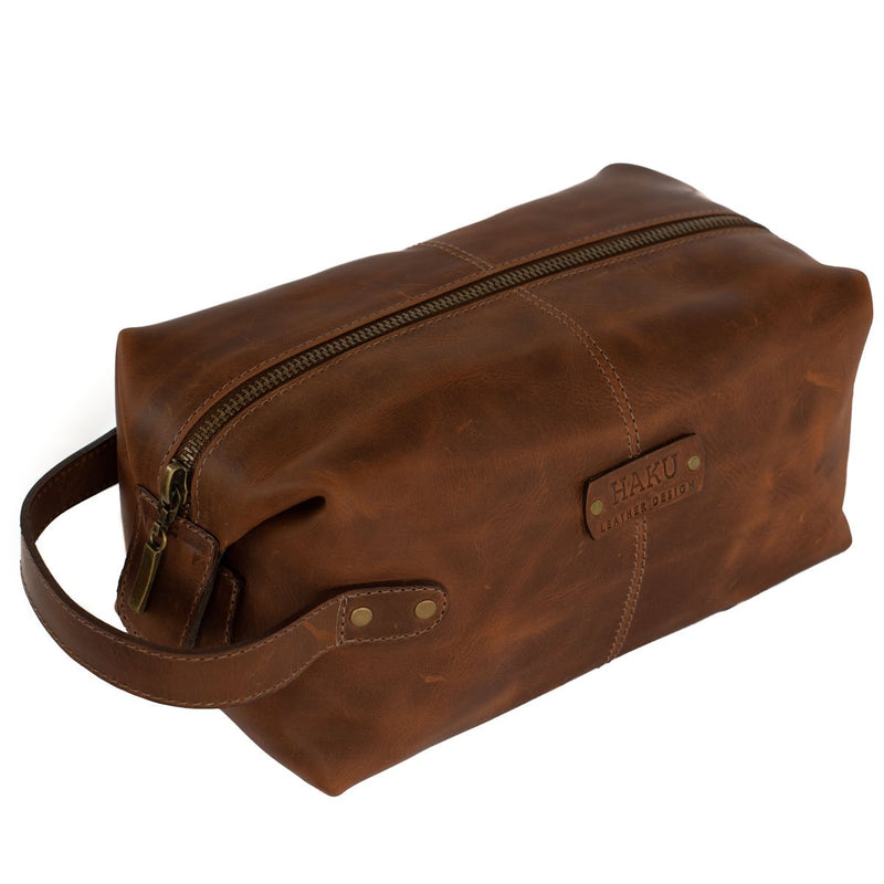 Toiletry Leather Bag in Chocolate