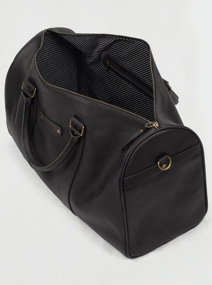 Weekender Leather Bag In Black